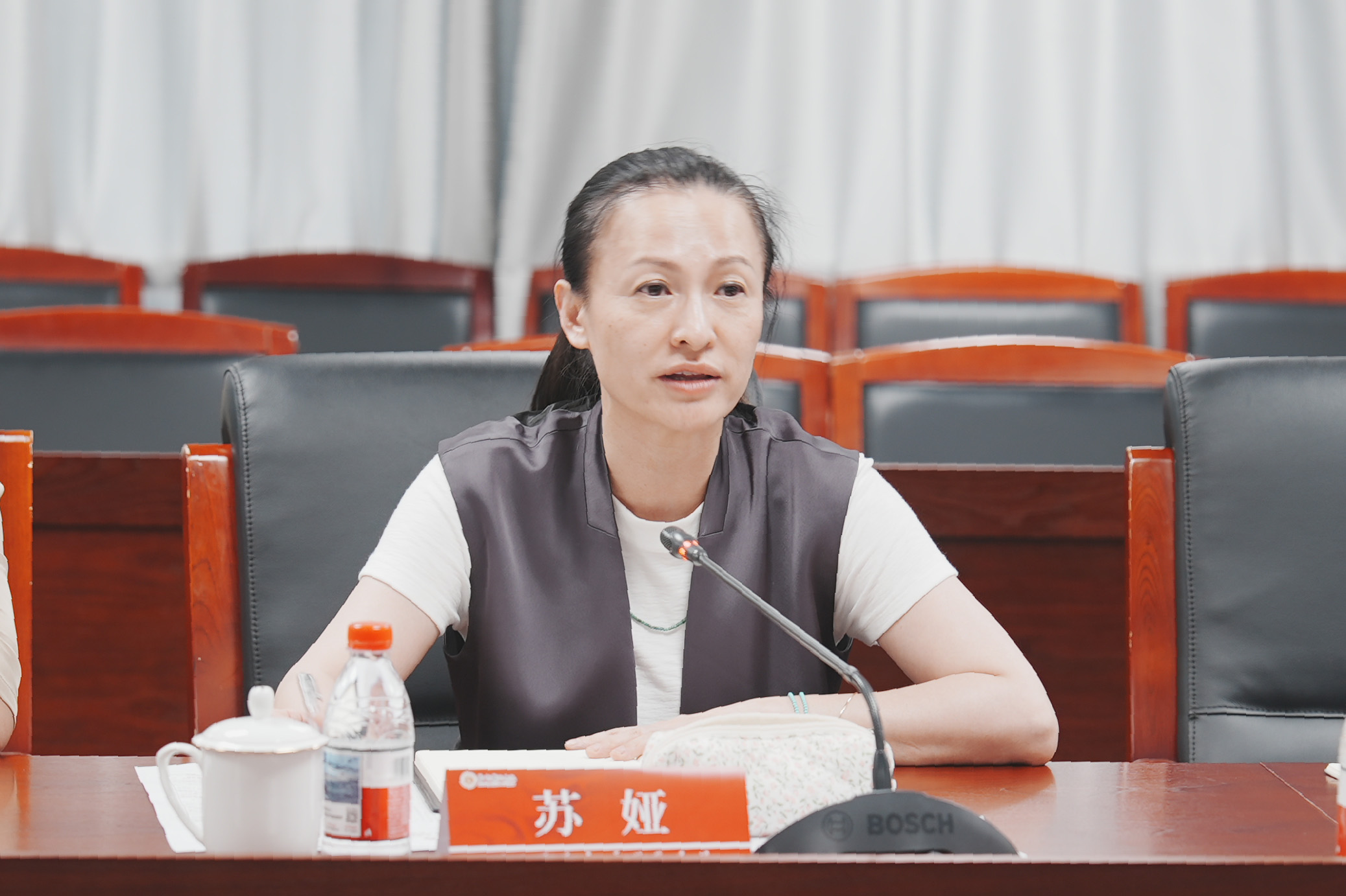 苏娅.jpg